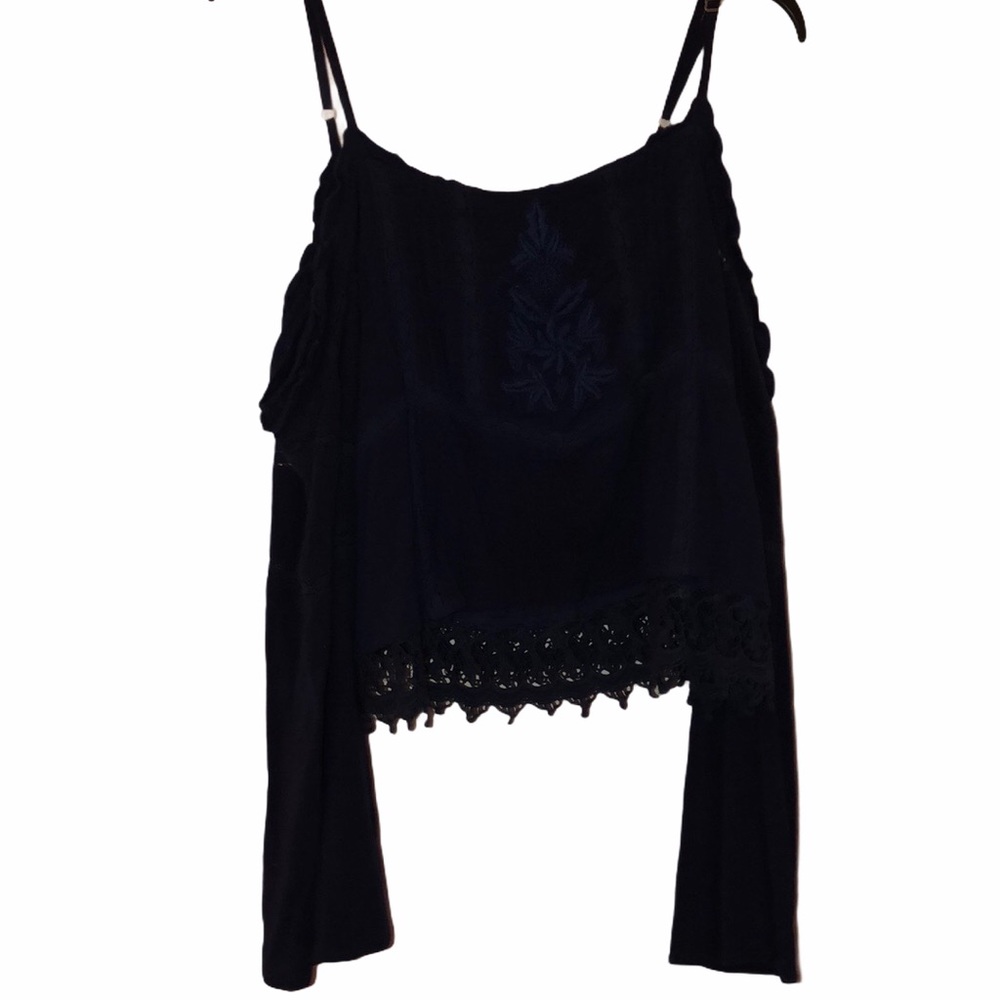 Guess bohemian off the shoulder long sleeve